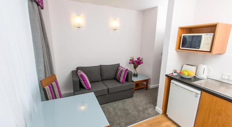 Metro Hotel Dublin Airport Сантри Стая снимка