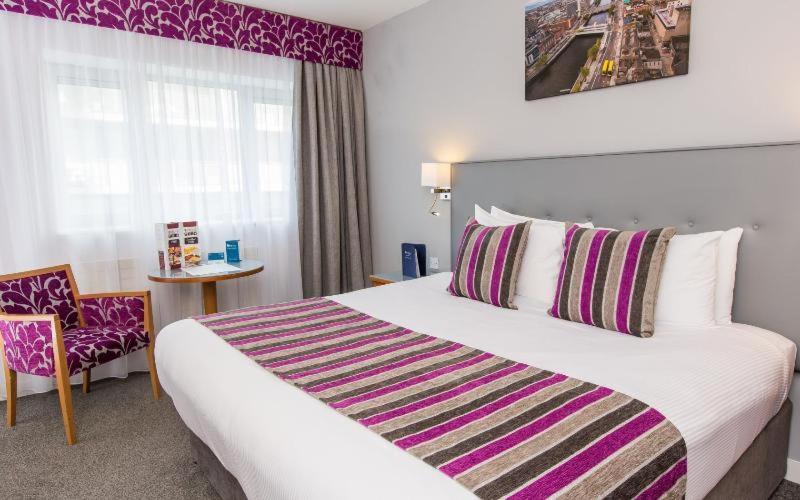 Metro Hotel Dublin Airport Сантри Стая снимка