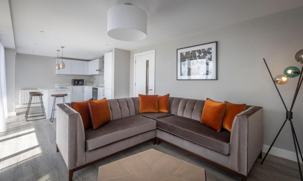 Metro Hotel Dublin Airport Сантри Екстериор снимка