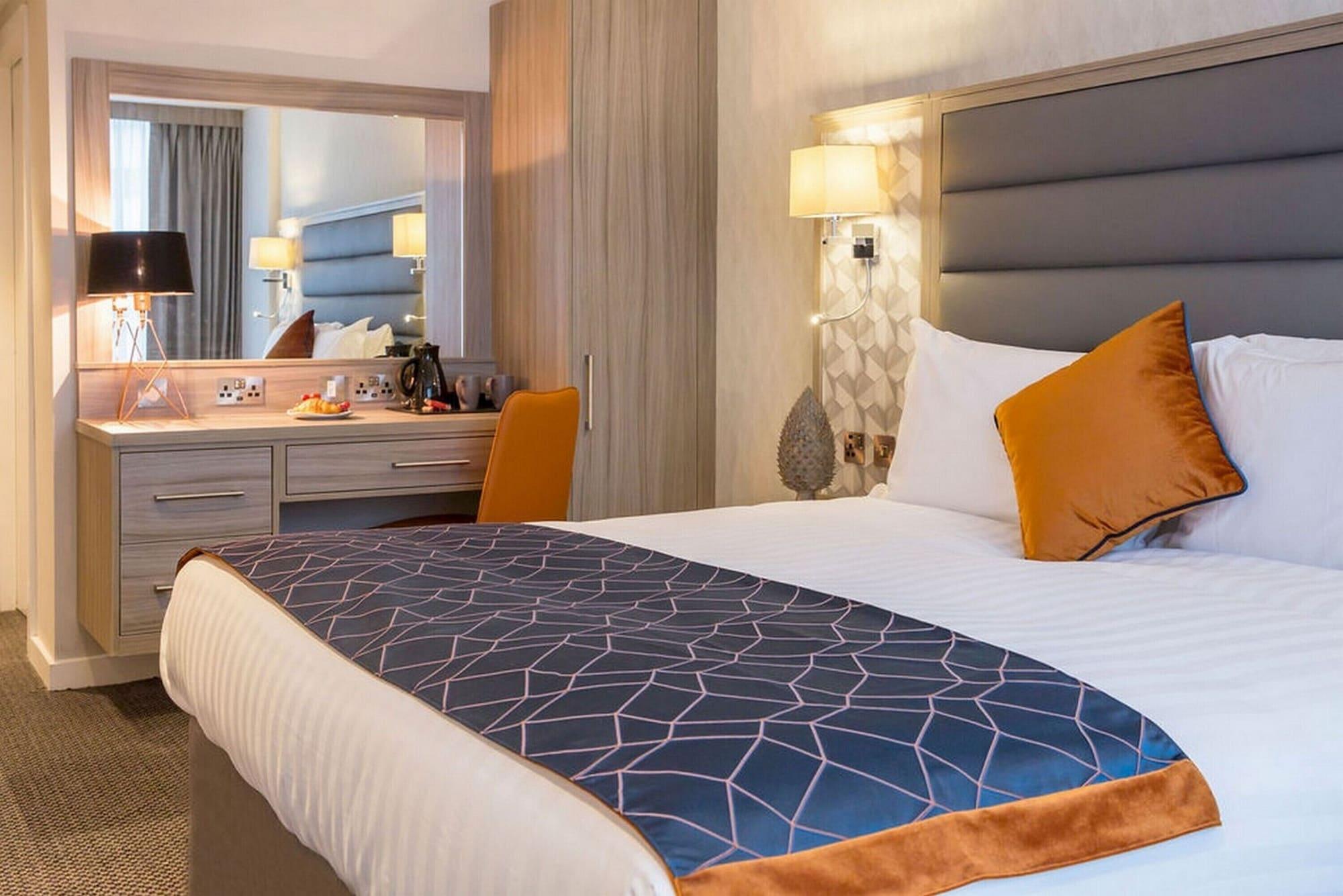 Metro Hotel Dublin Airport Сантри Екстериор снимка