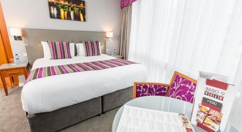 Metro Hotel Dublin Airport Сантри Стая снимка