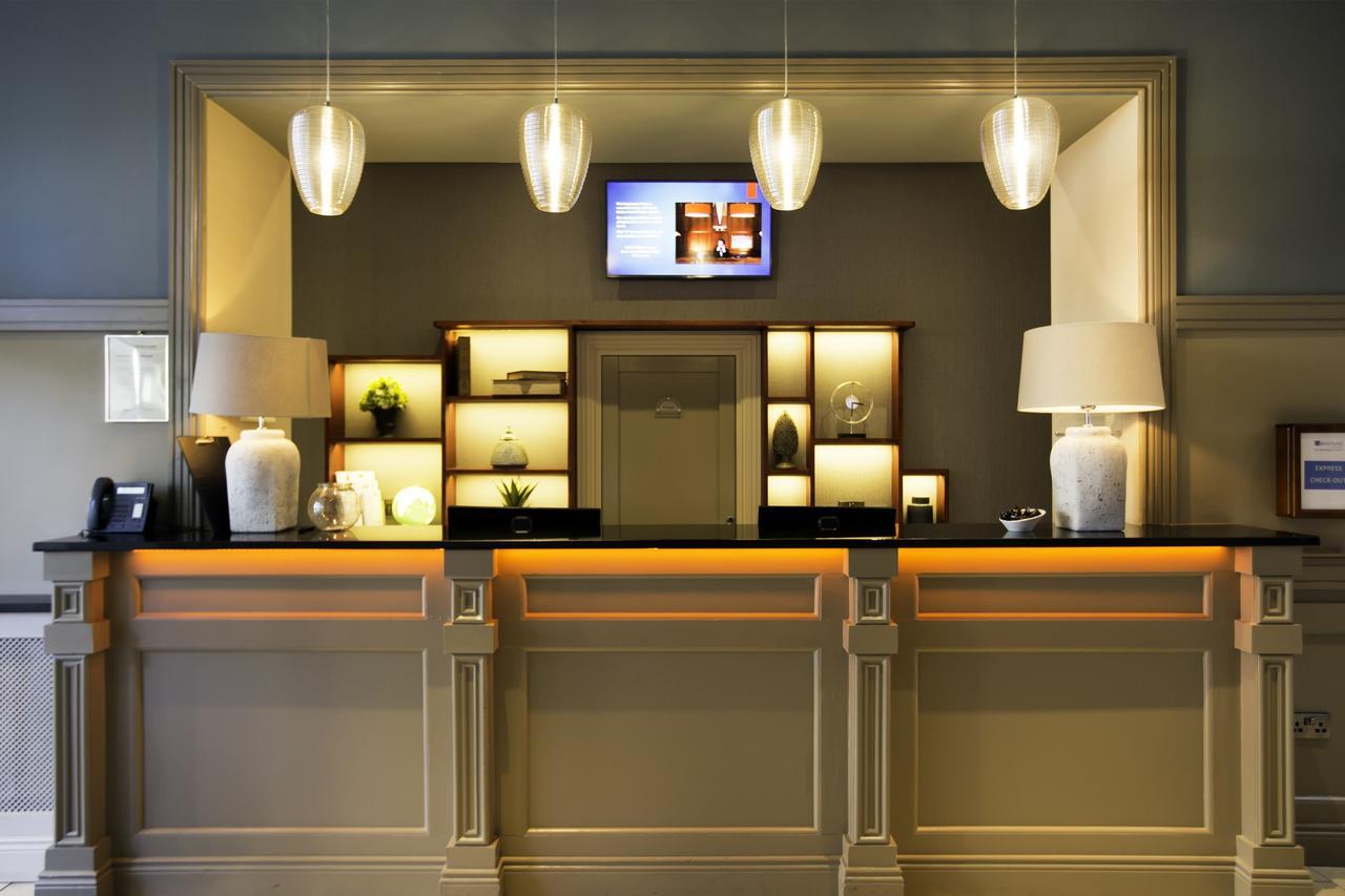 Metro Hotel Dublin Airport Сантри Екстериор снимка