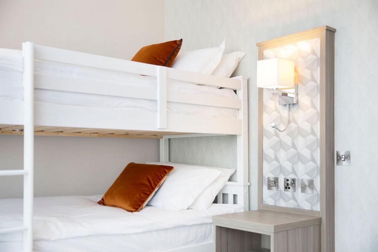 Metro Hotel Dublin Airport Сантри Екстериор снимка